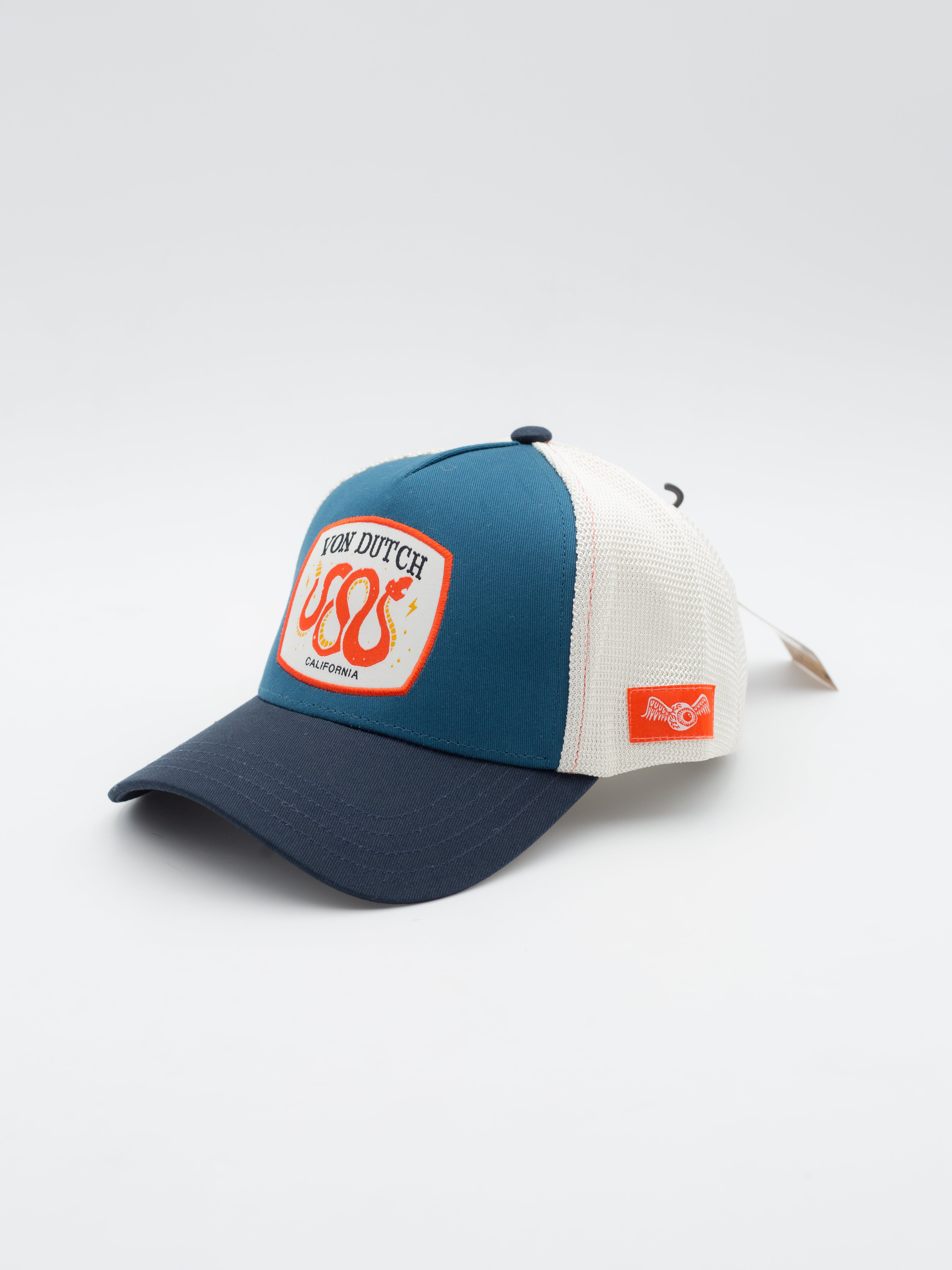 CB/WILD Trucker Blue/White