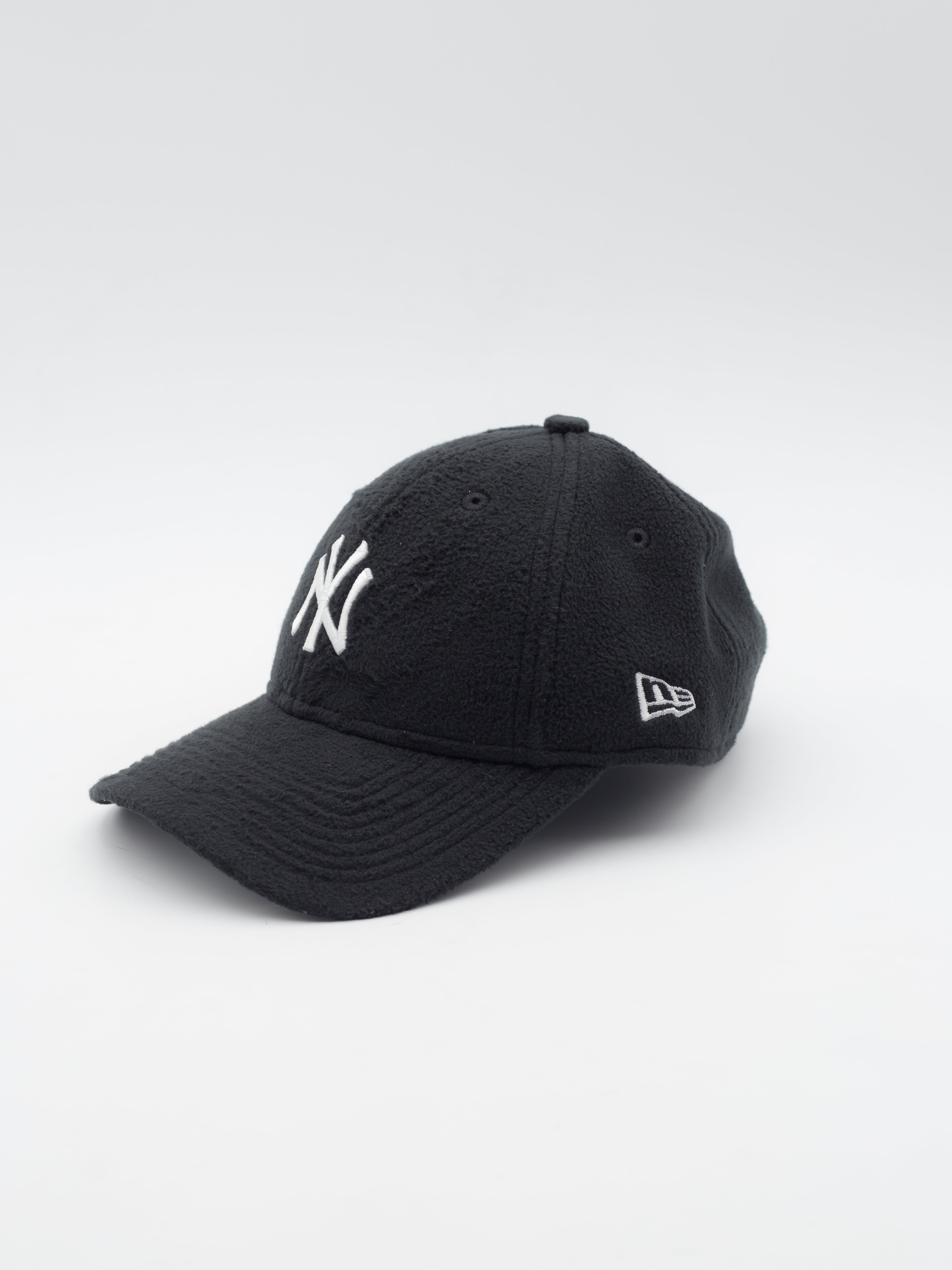 9FORTY Cozy New York Yankees Black Women