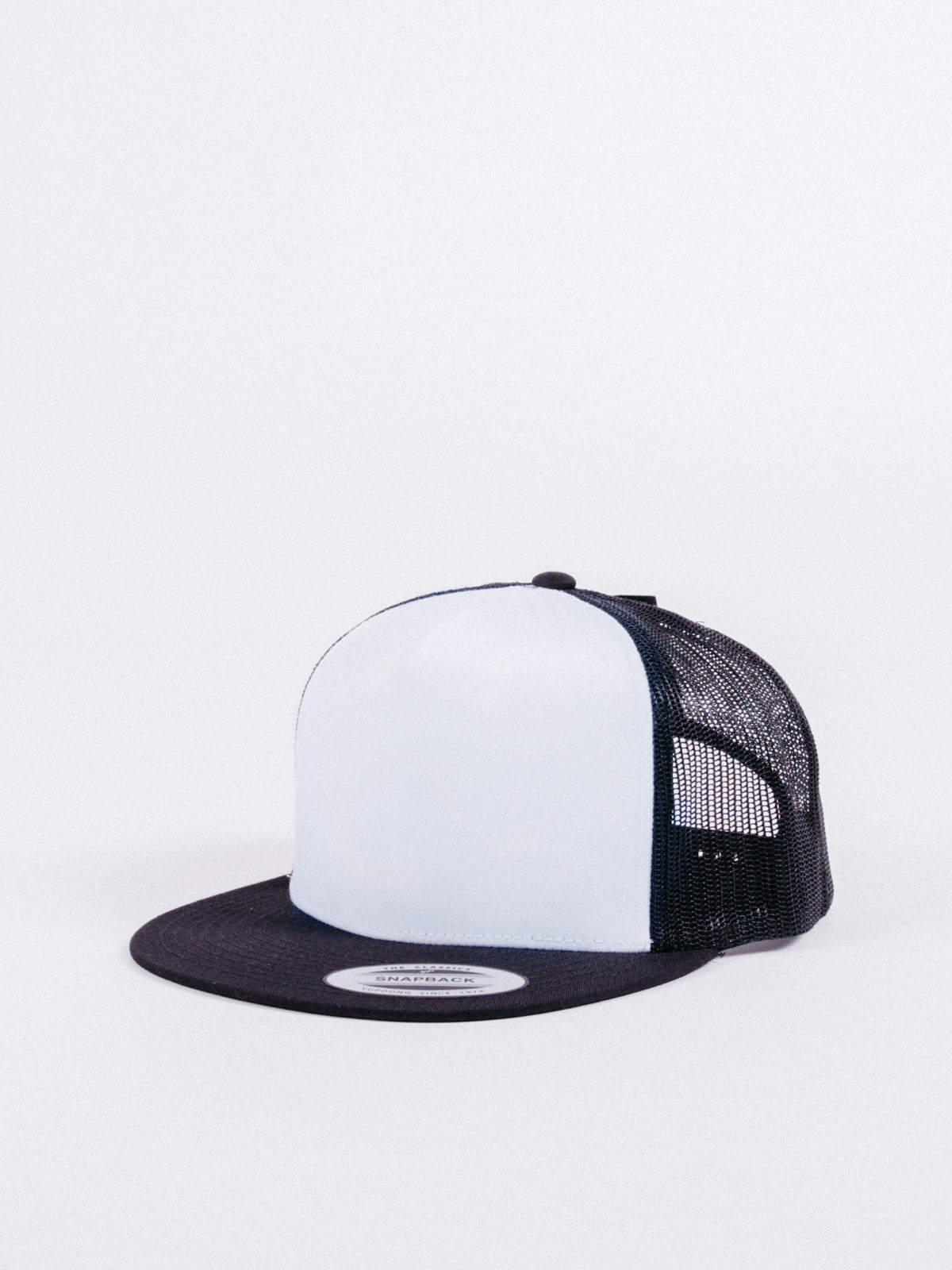 Classic Trucker Snapback Flexfit - La Tienda de las Gorras