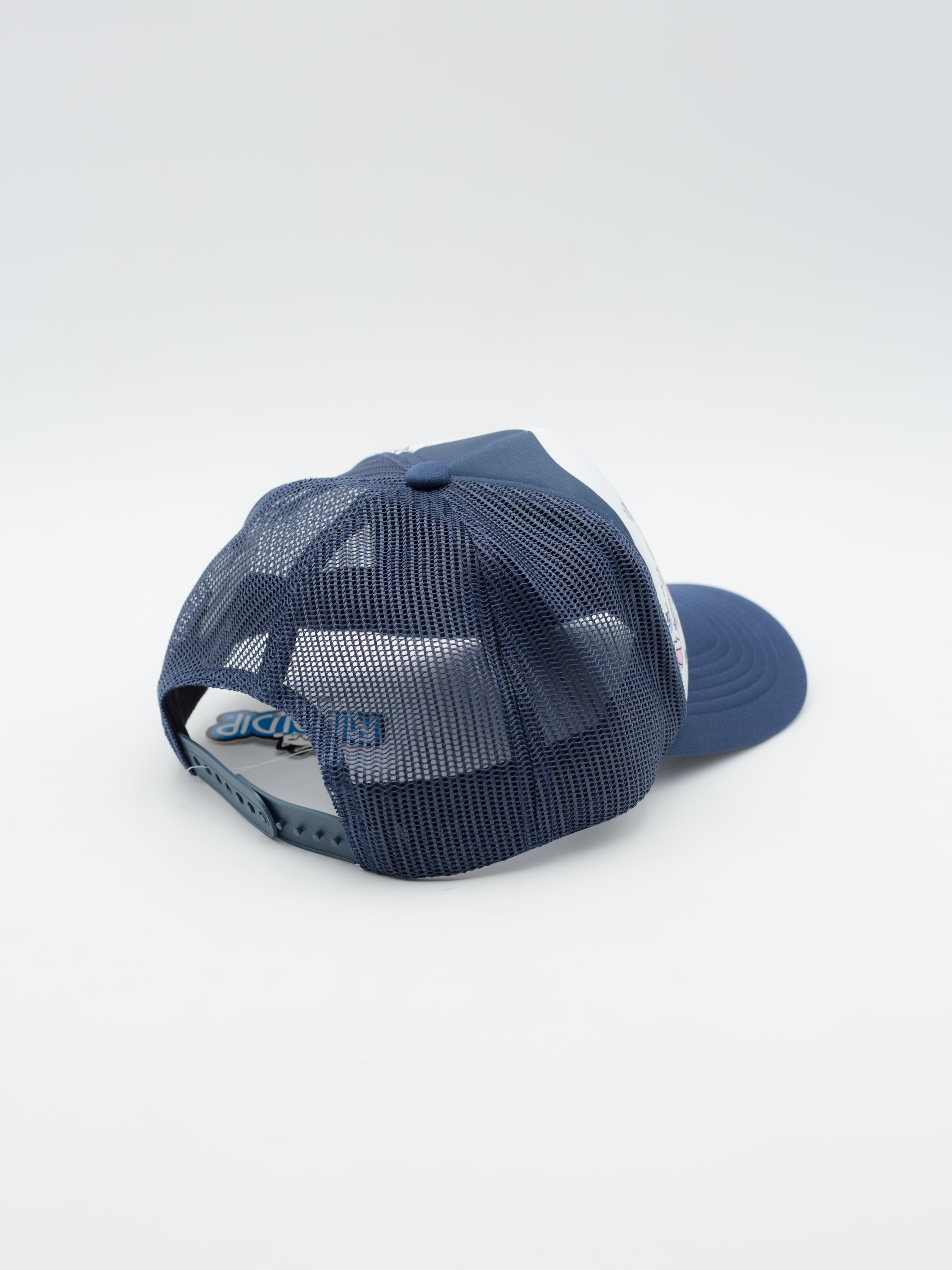 Great Wave Trucker Blue
