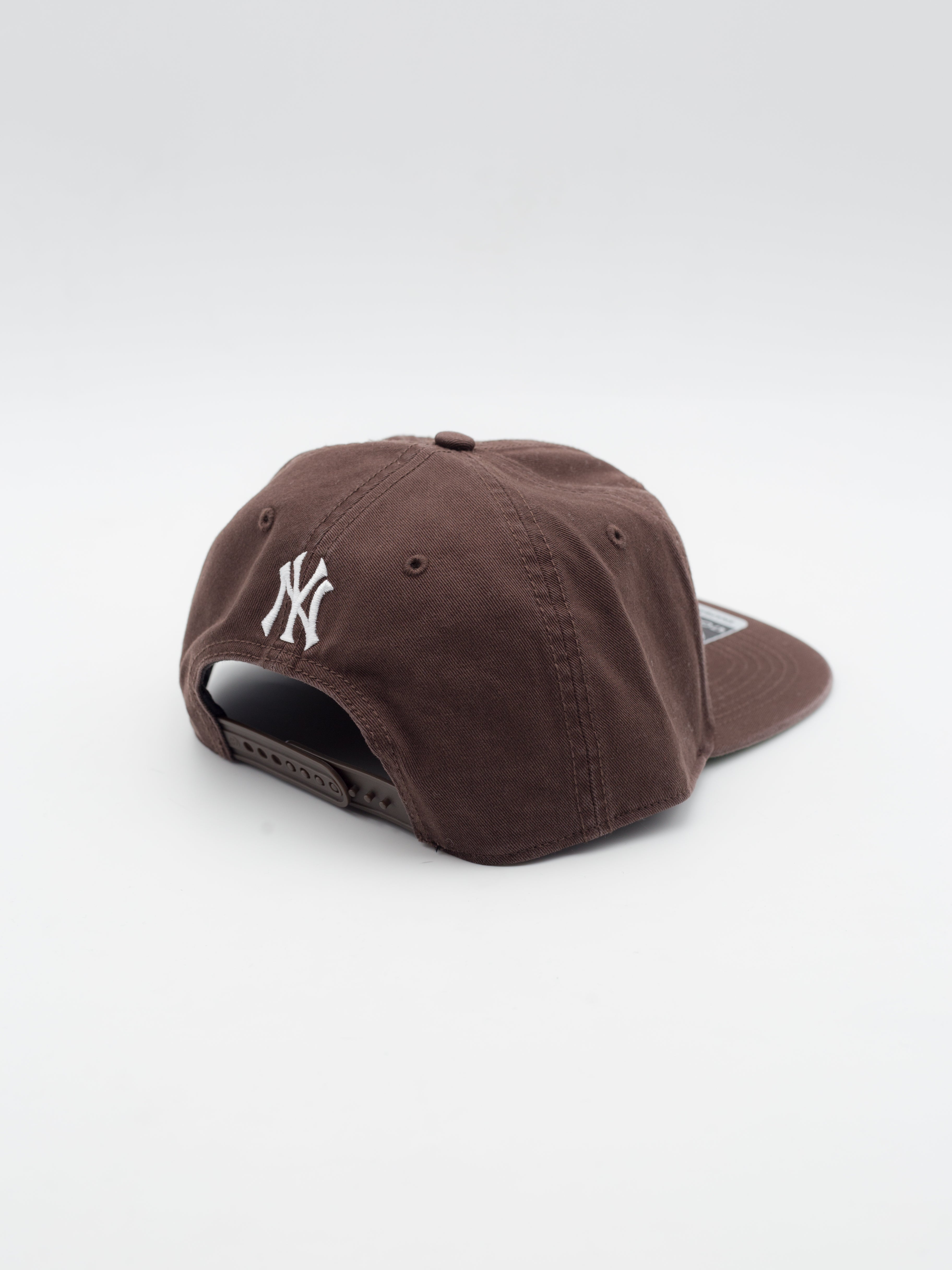 CAPTAIN Cartoon Icon New York Yankees Brown