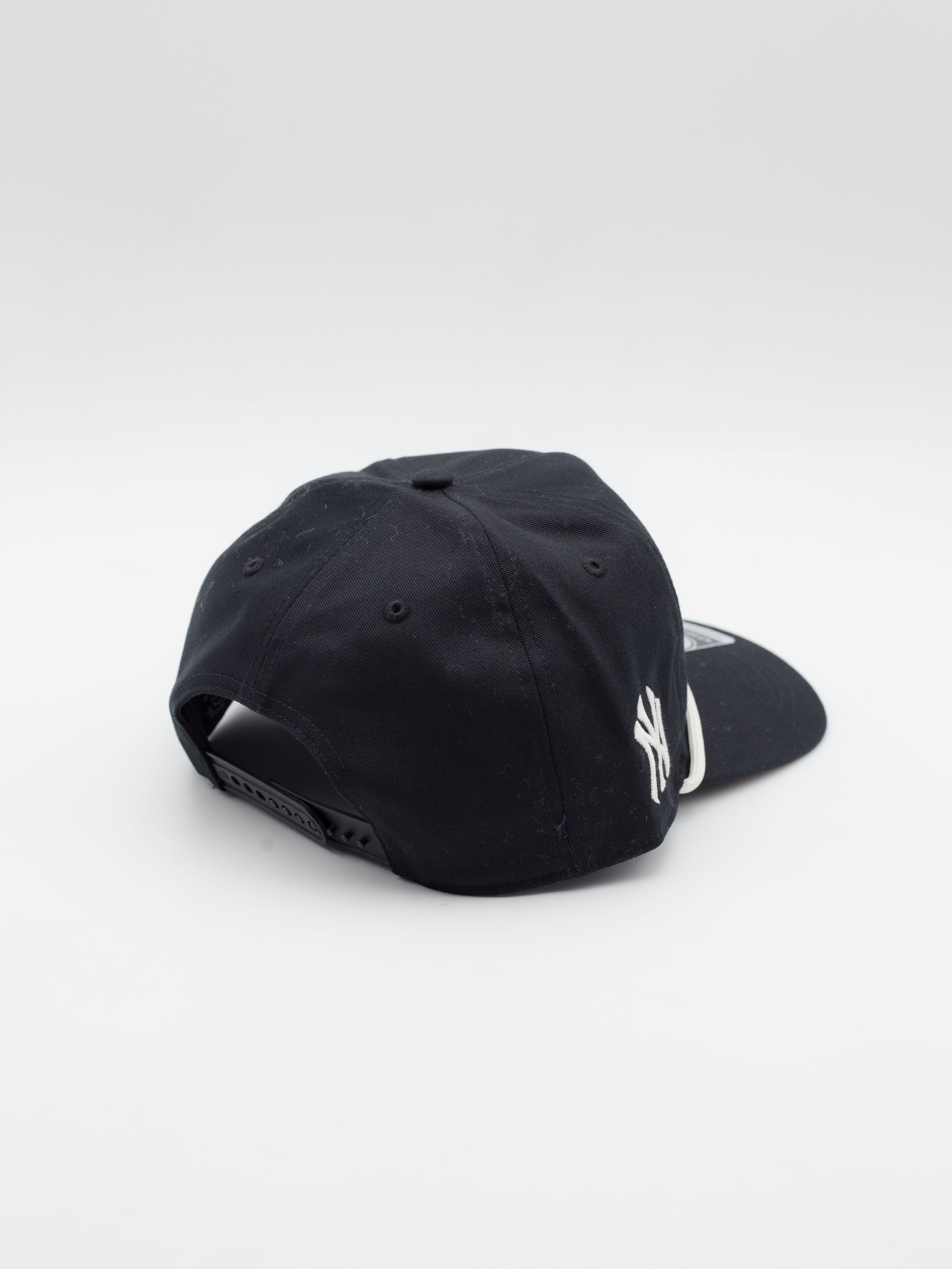 HITCH Foundational New York Yankees Black