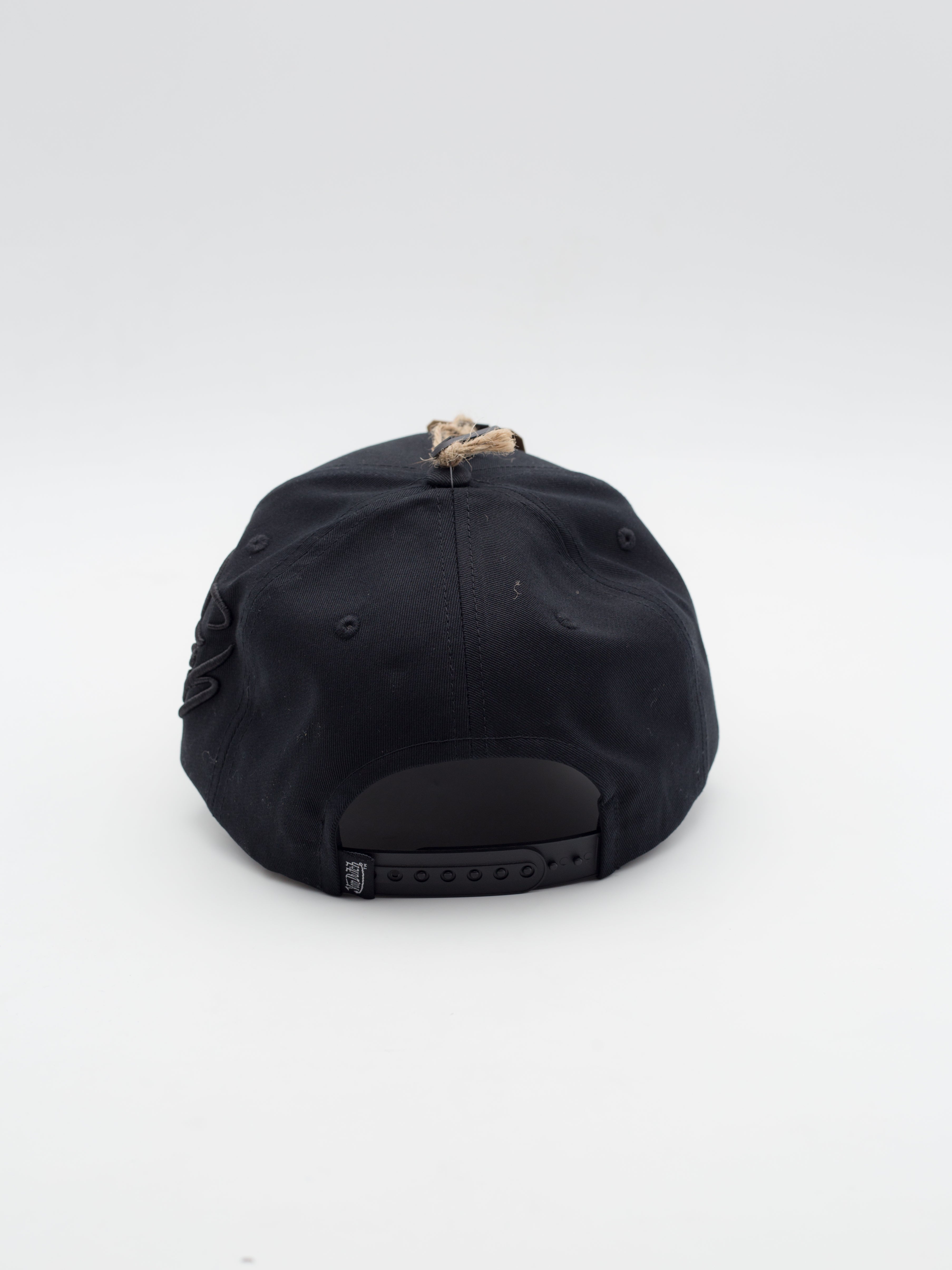 CHI/04 Snapback Black