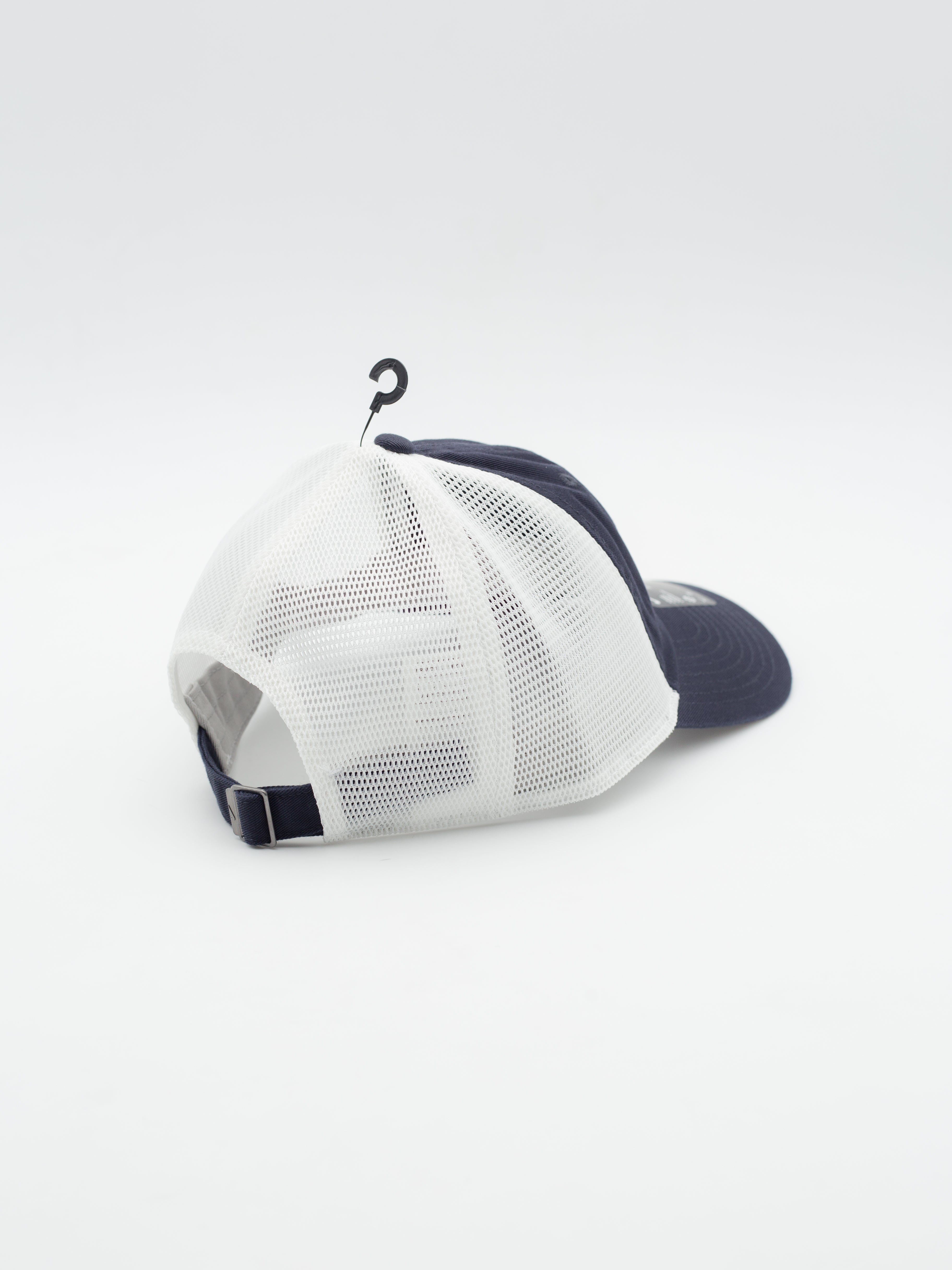 Club Cap Script New York Yankees Trucker Navy