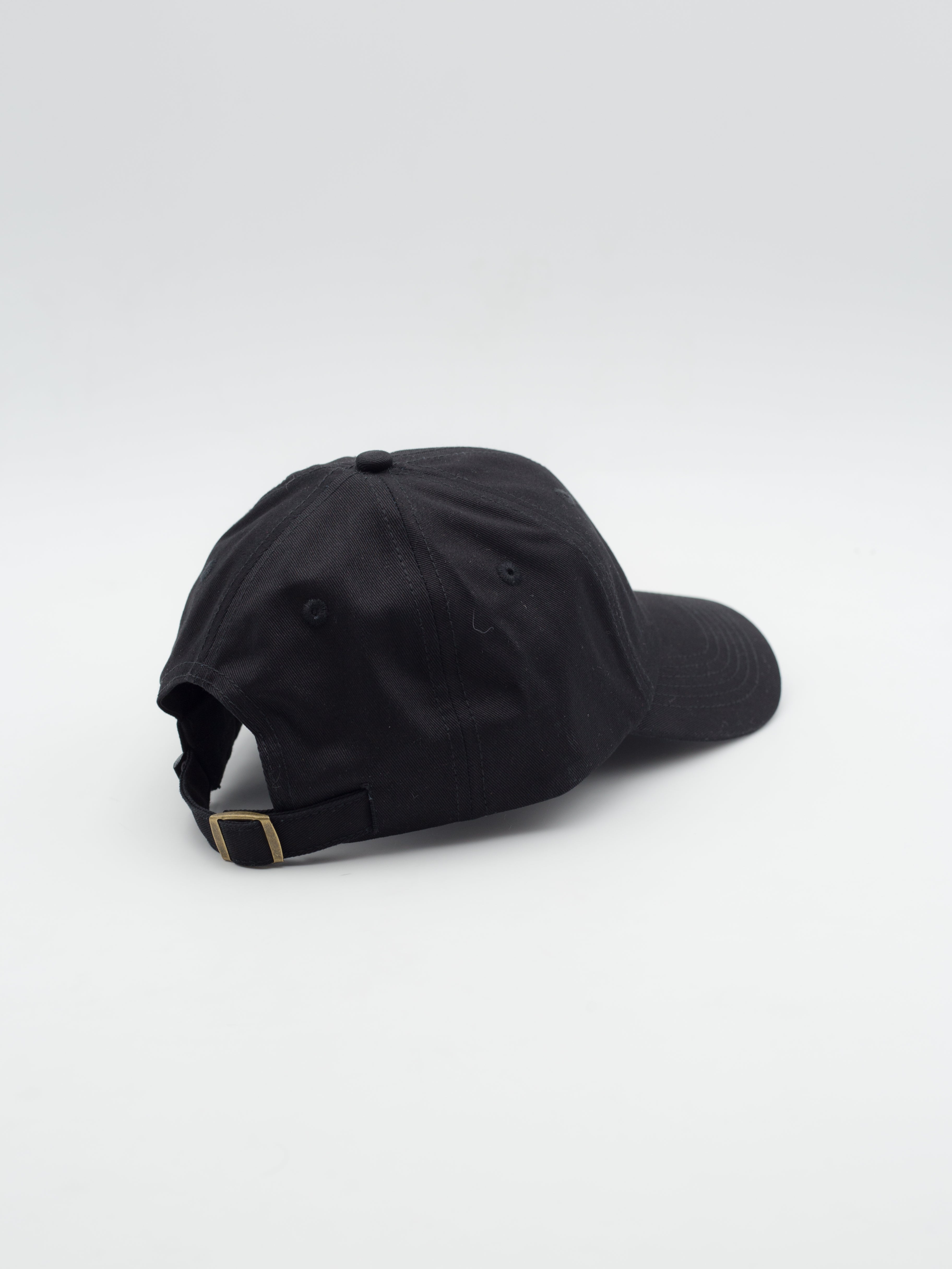 Familia Dad Hat Black