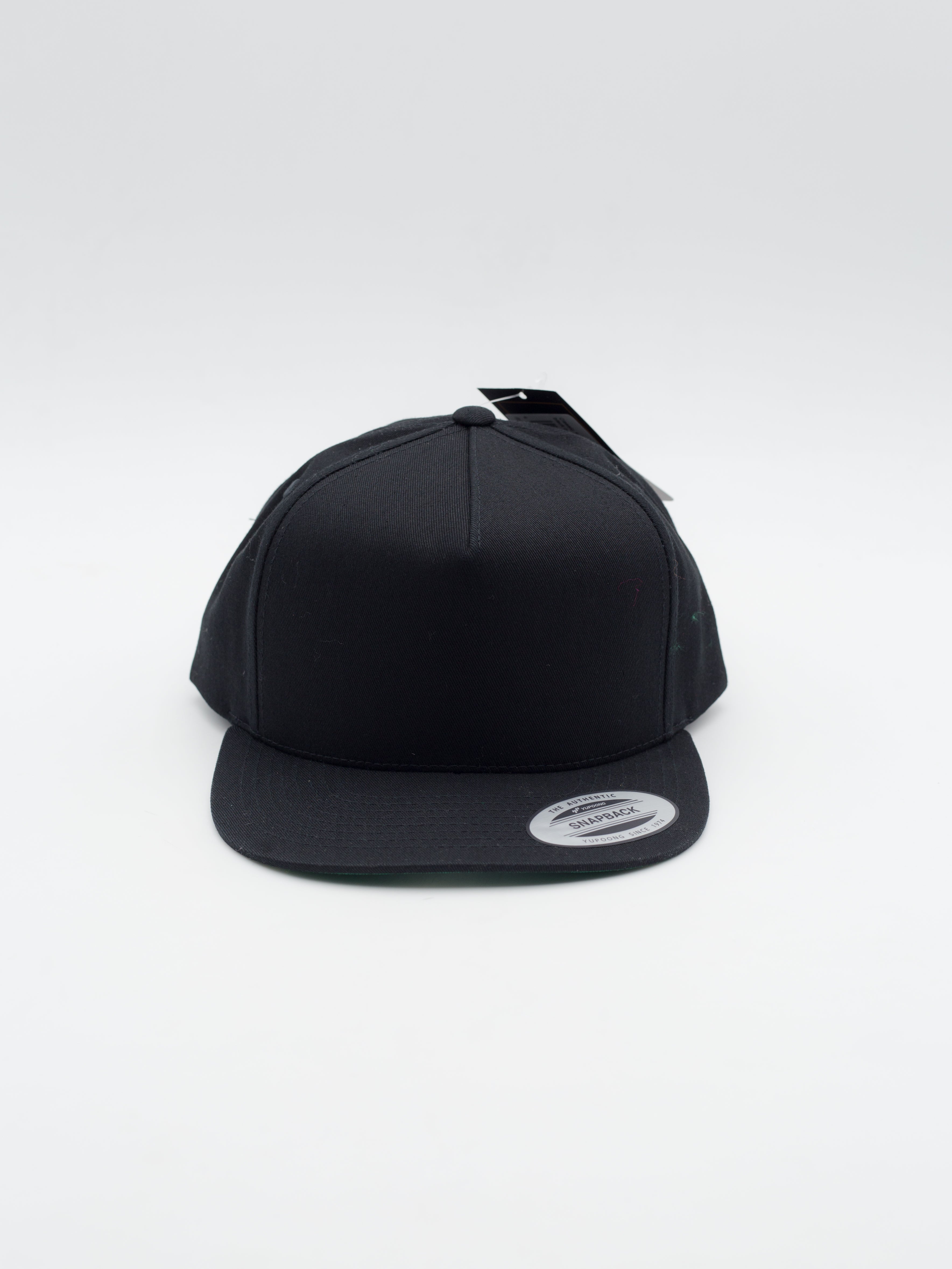 Classic 5 panel Snapback Black
