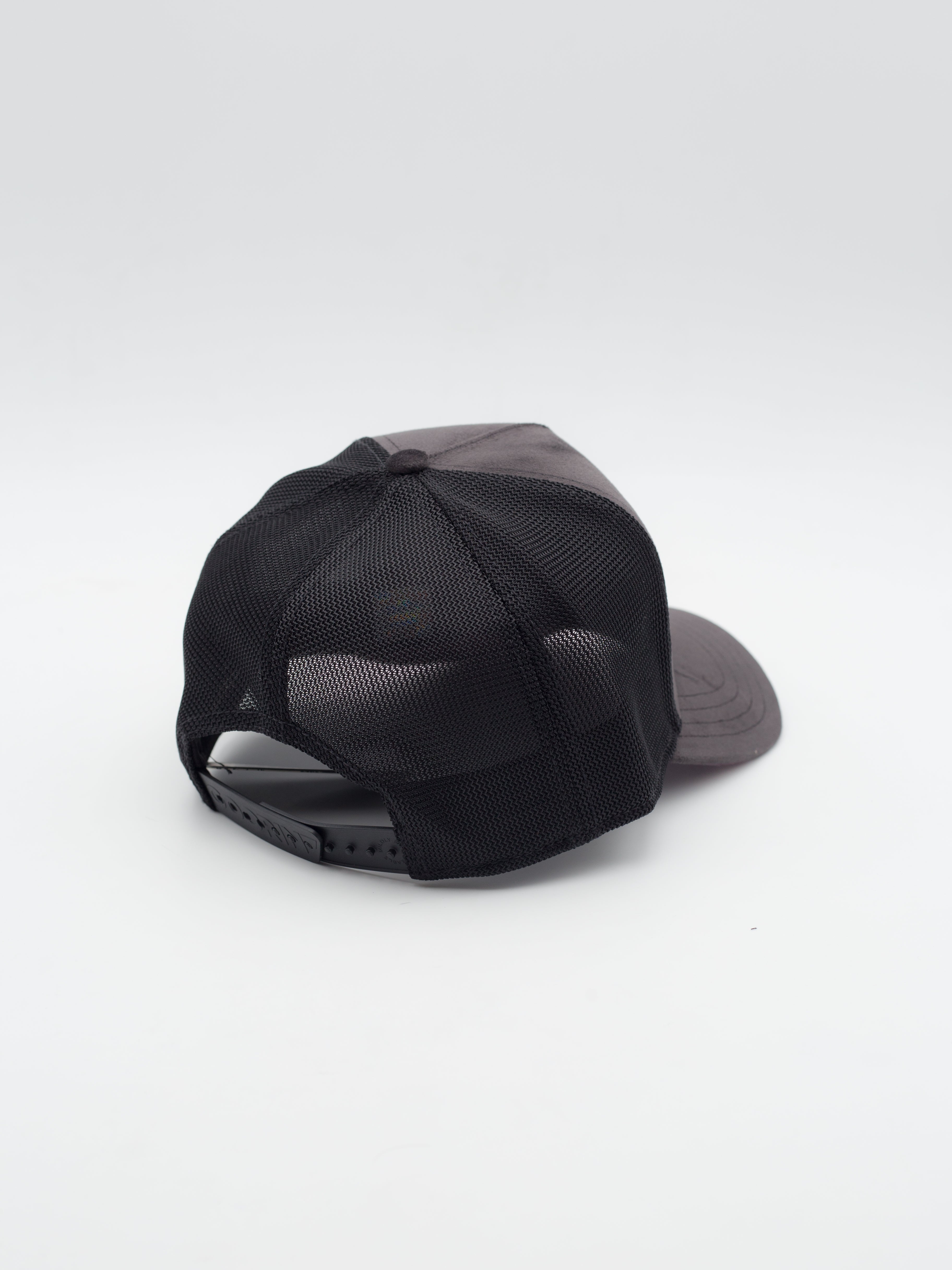 Velour Boss Trucker Black