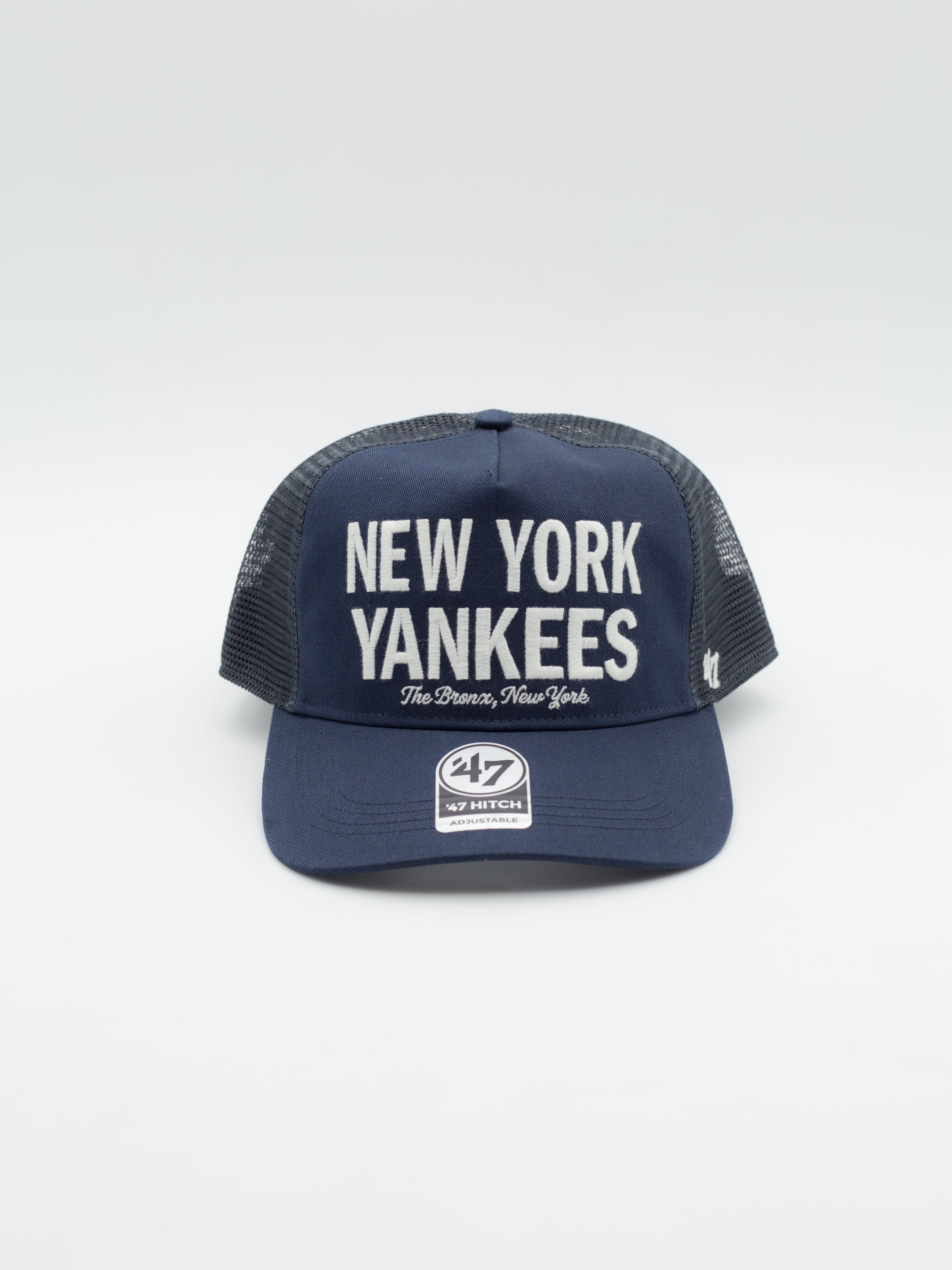 HITCH Contemporary New York Yankees Trucker Snapback Navy