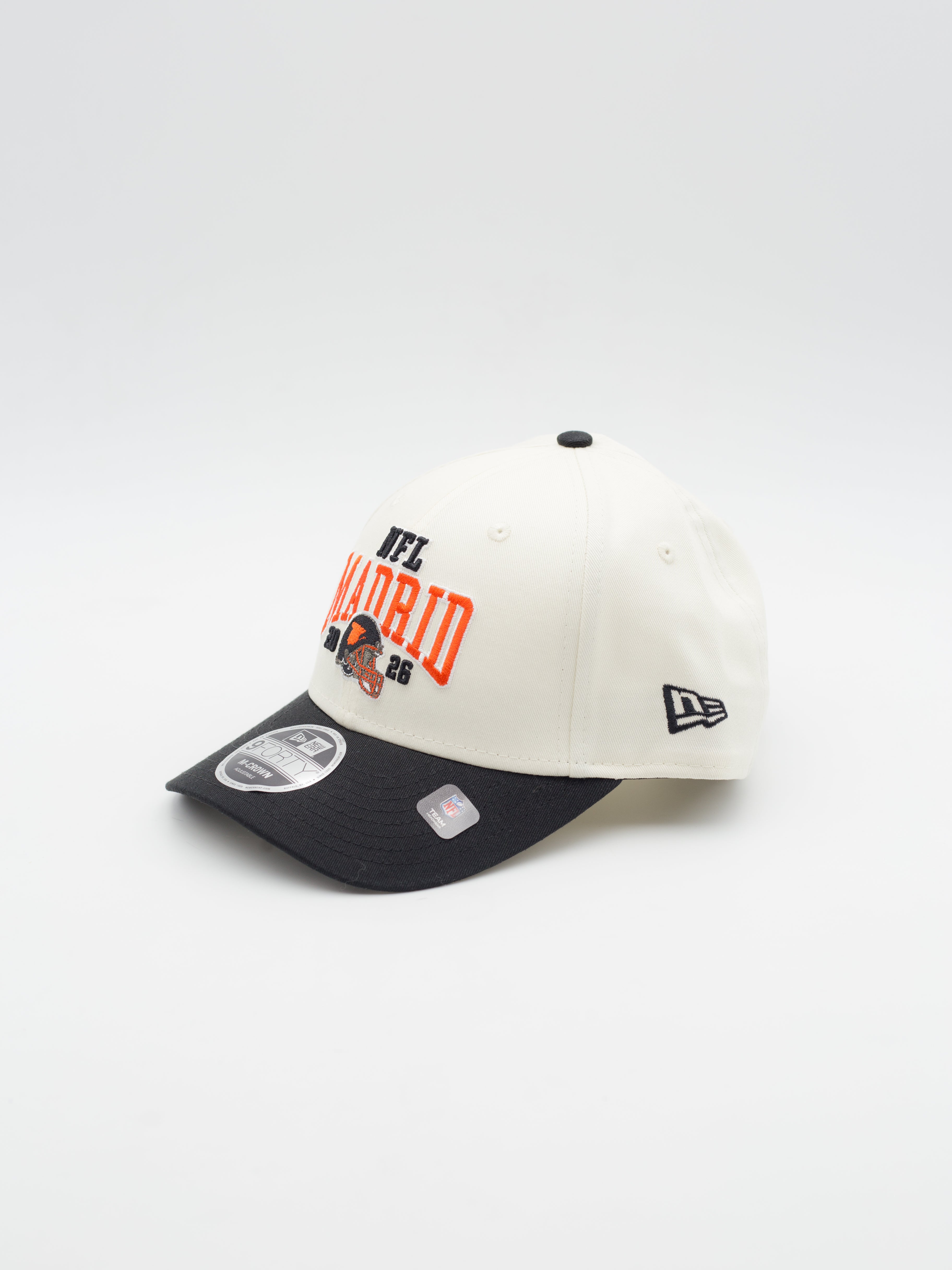 9FORTY M-Crown NFL Madrid Game Cincinnati Bengals Beige/Black