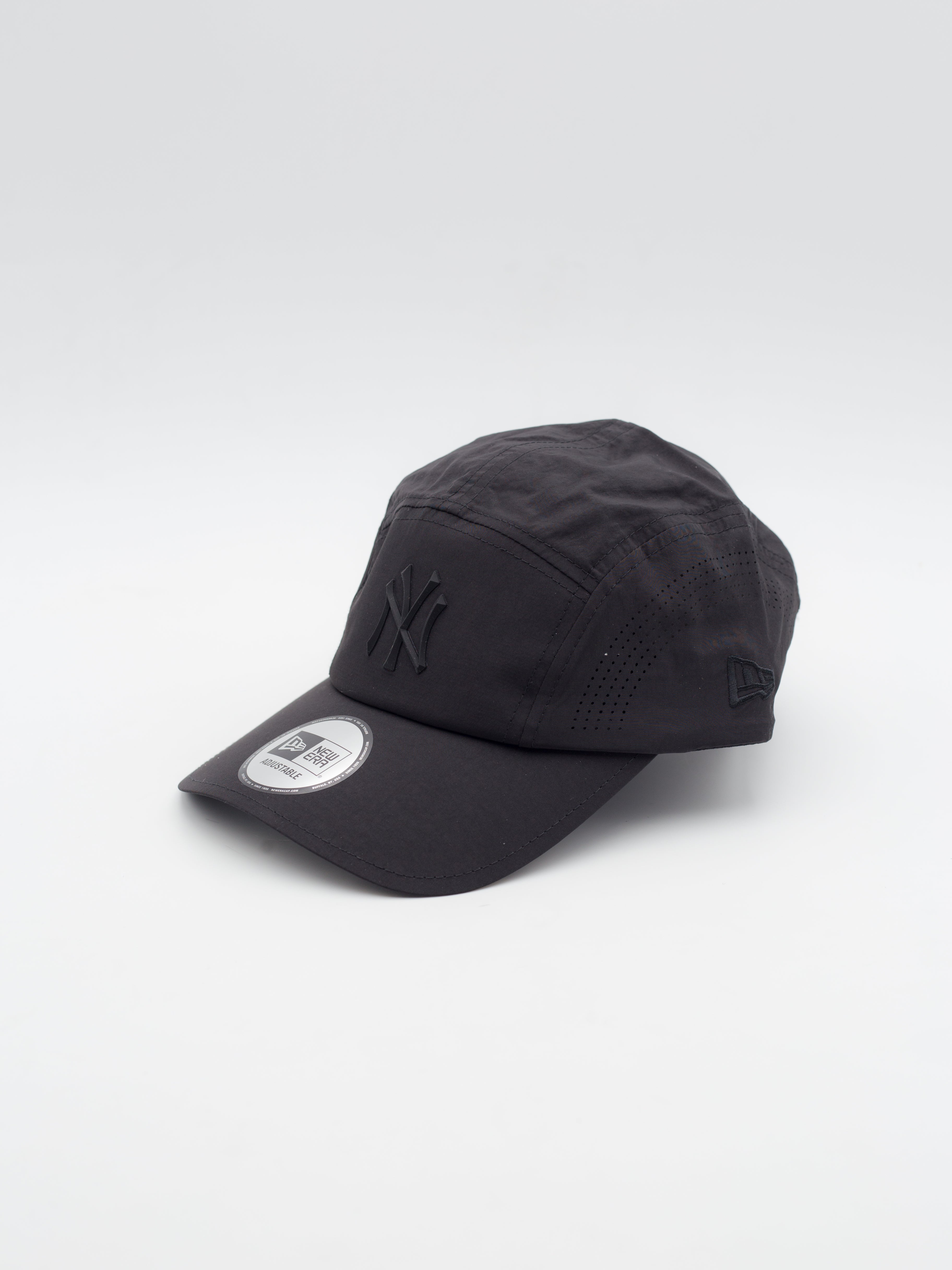 Runner Tech Midi New York Yankees 5 Panel Black