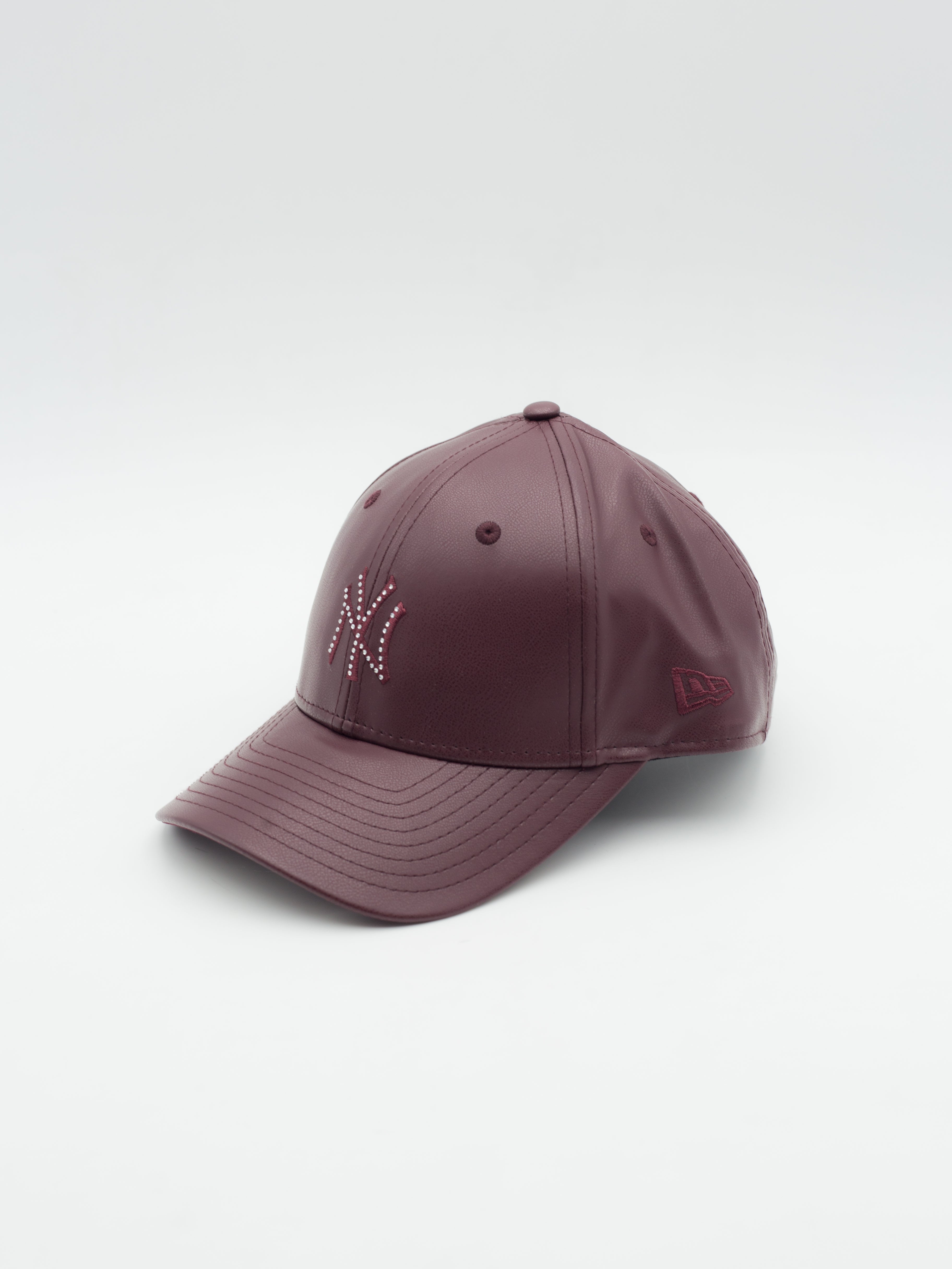 9FORTY Womens M-Crown Faux Leather New York Yankees Burgundy