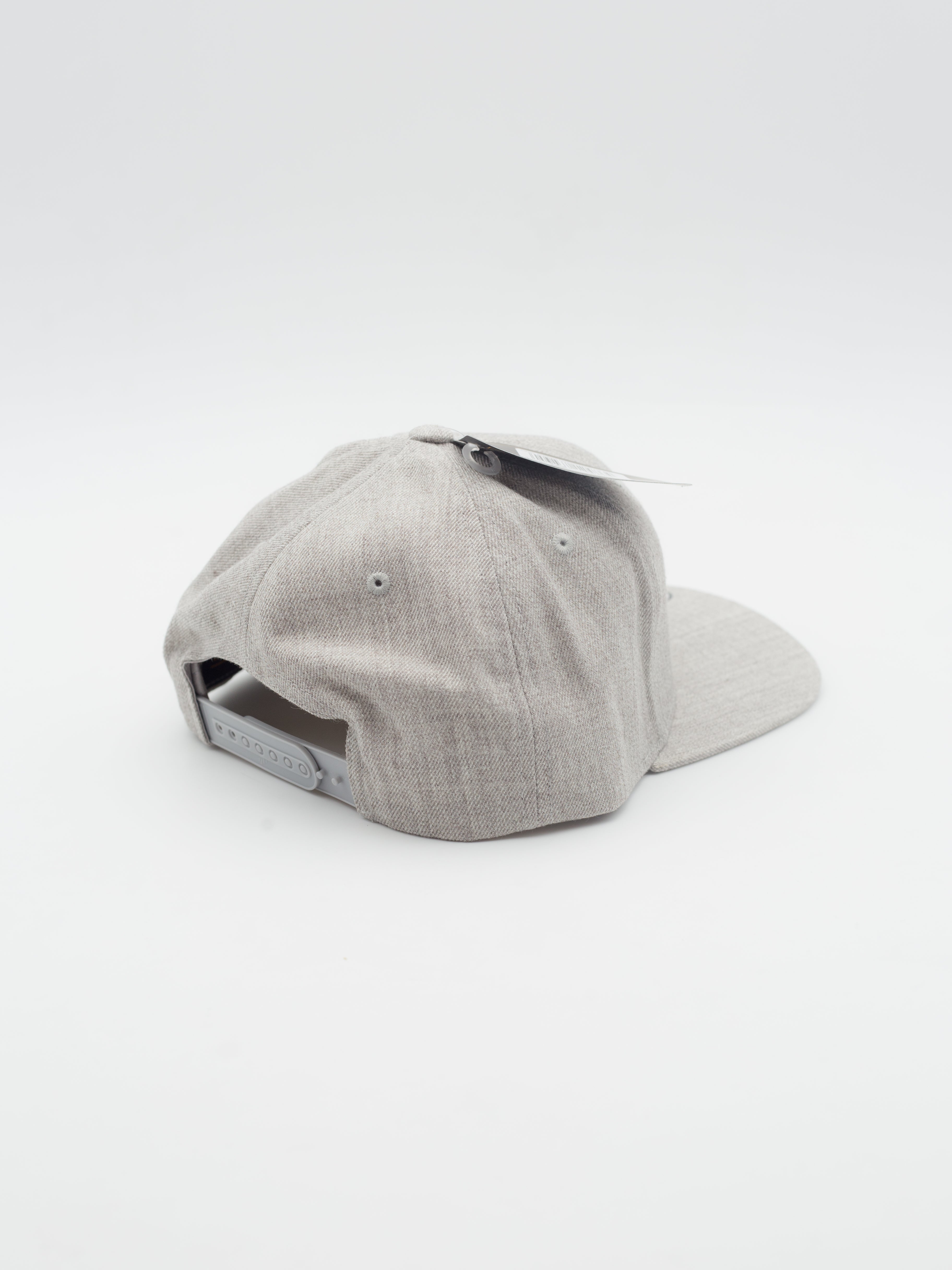 Classic Snapback Heather Grey