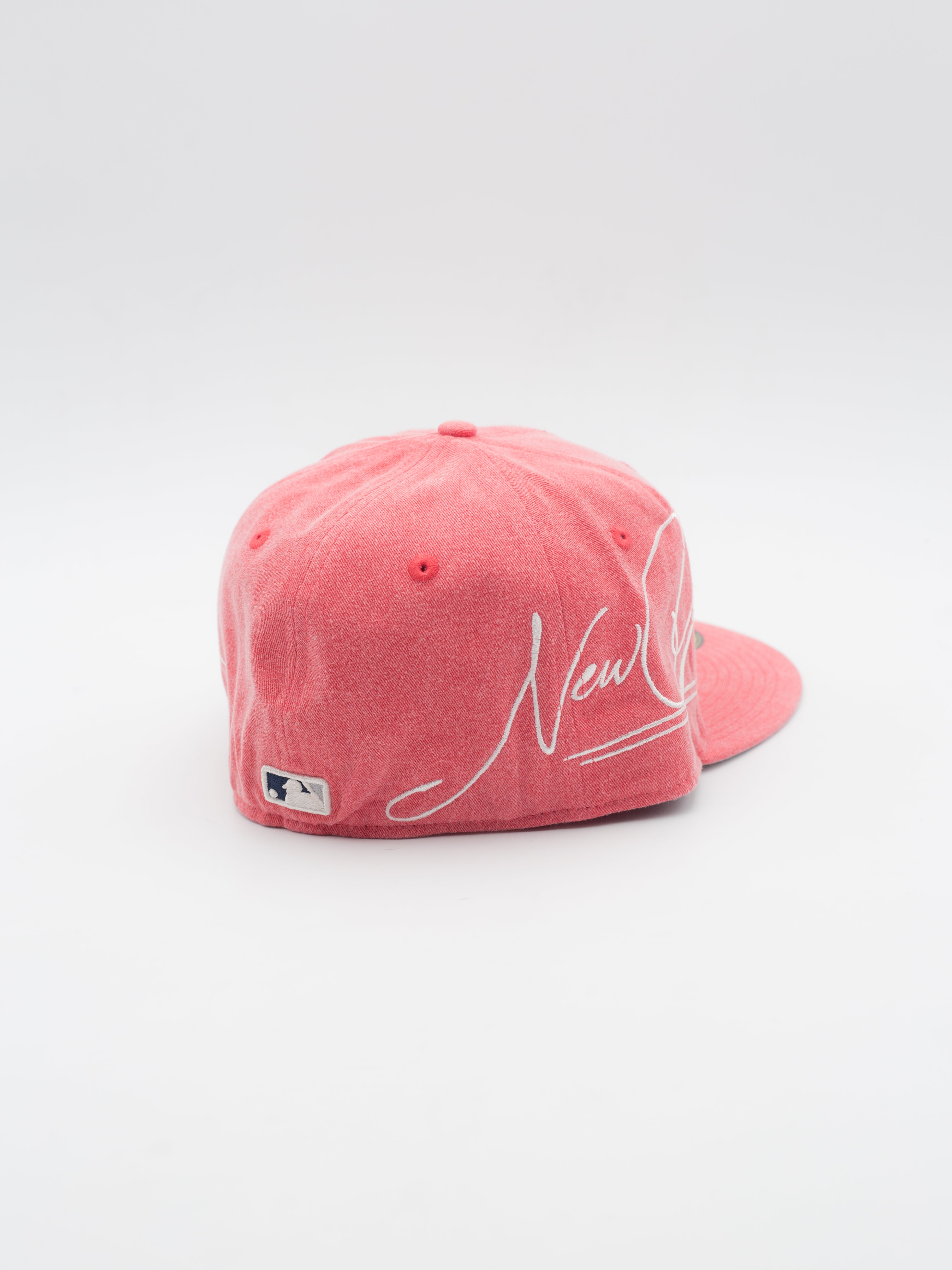 59FIFTY Essential New York Yankees MLB Pink