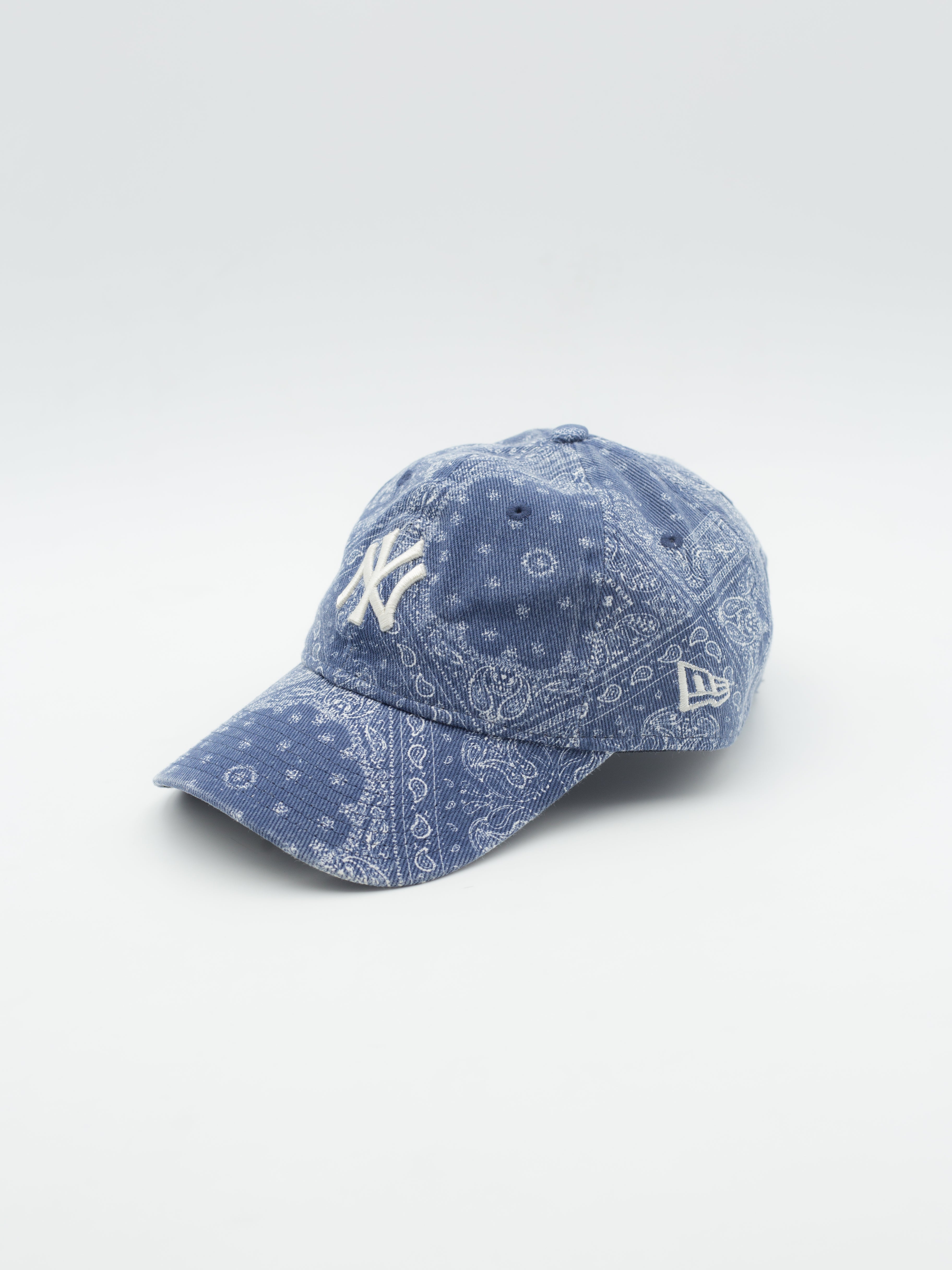 9TWENTY Washed Paisley New York Yankees Blue