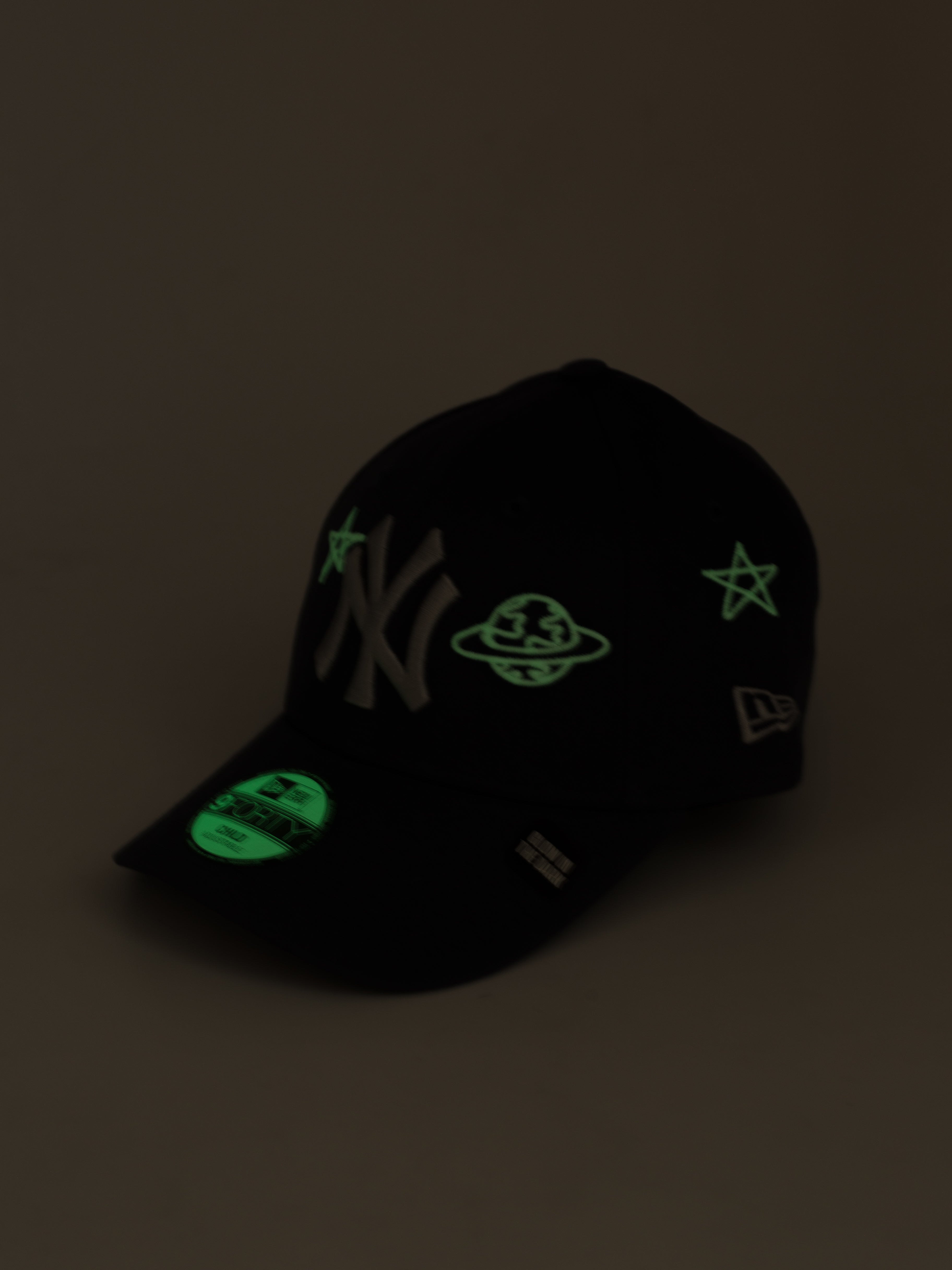 9FORTY Space Glow In The Dark New York Yankees Kids Blue