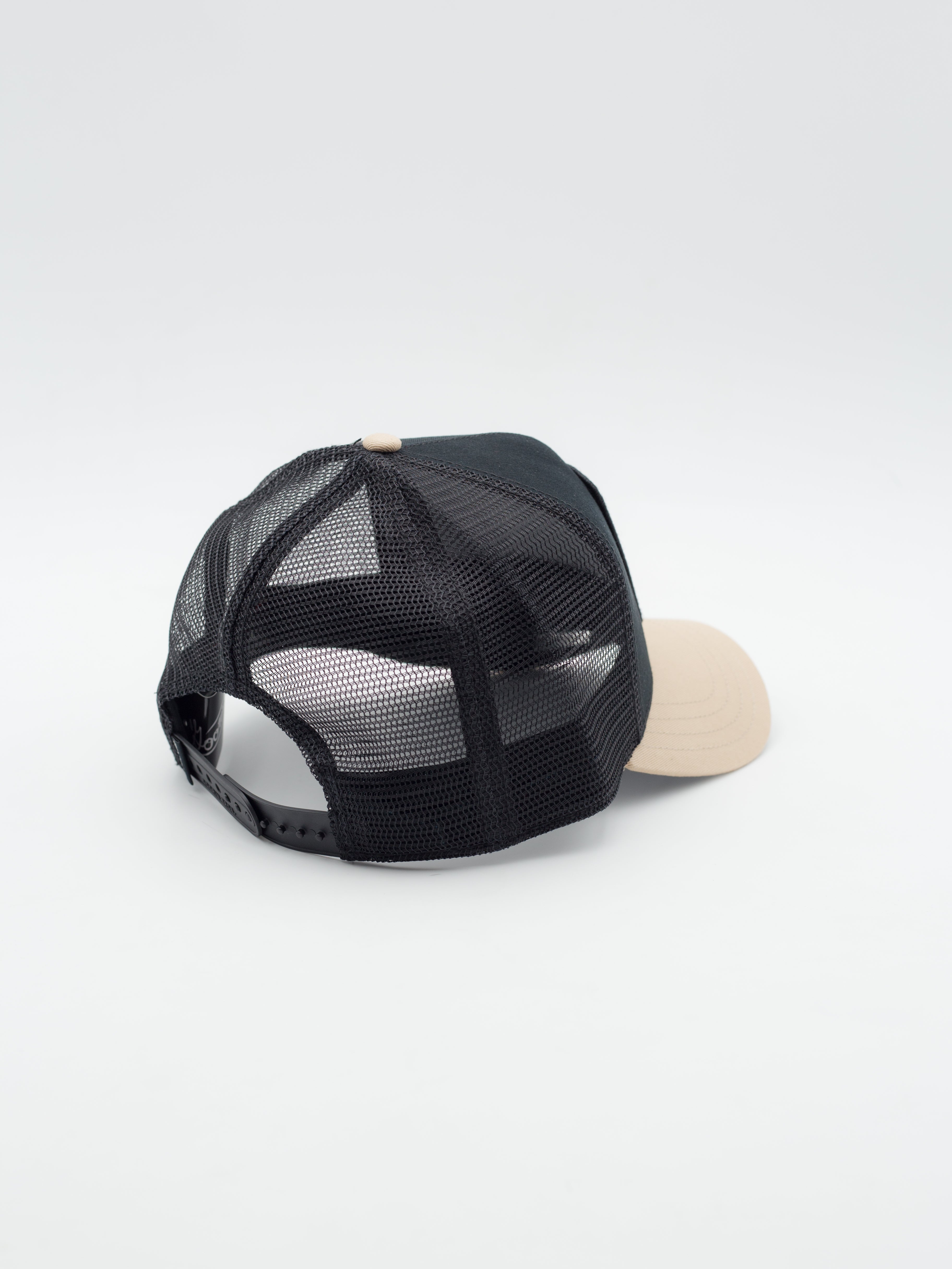 The Guard Dog Trucker Black/Sand 