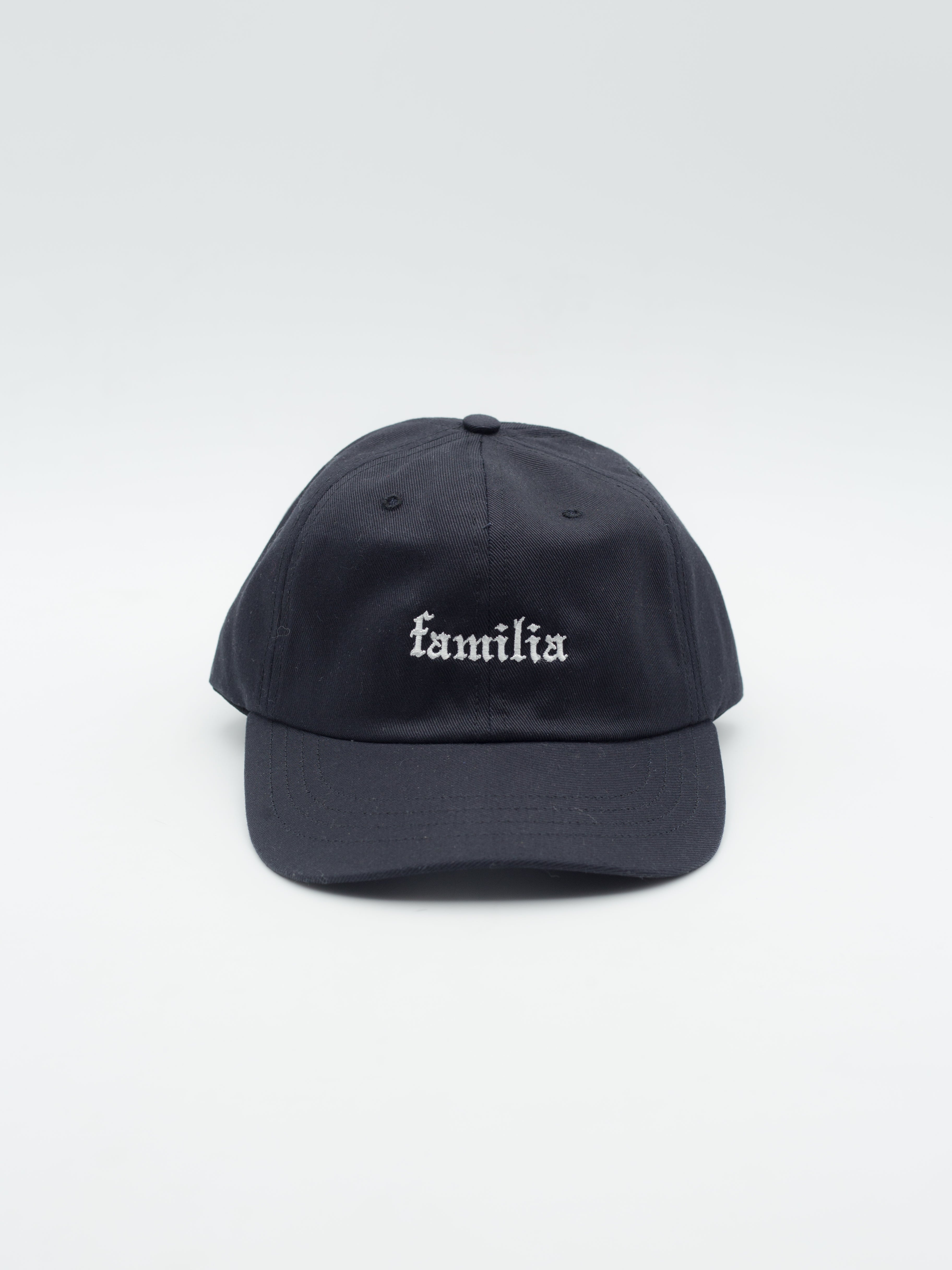 Familia Dad Hat Negro