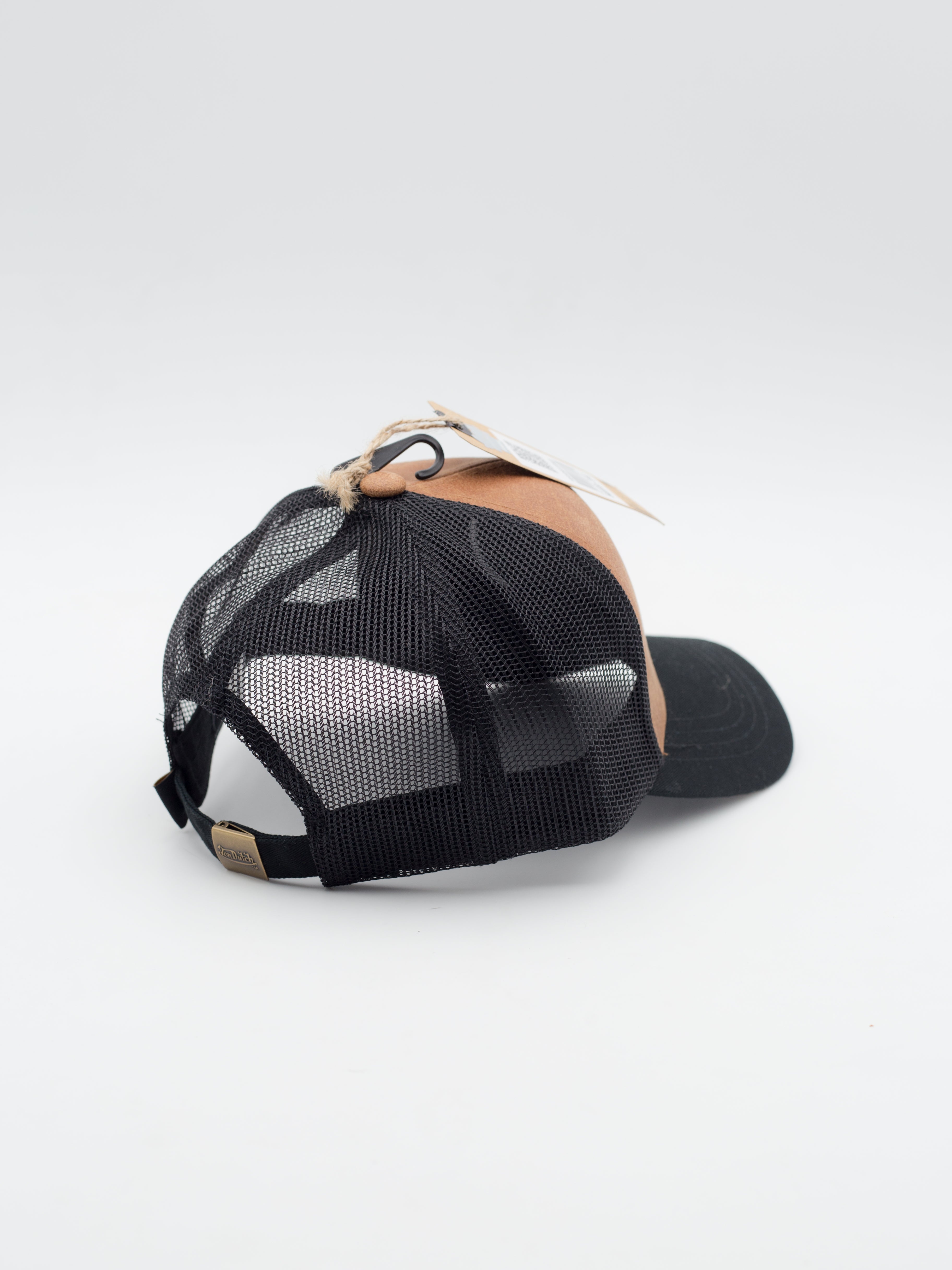 CAS1/GRLB Trucker Leather