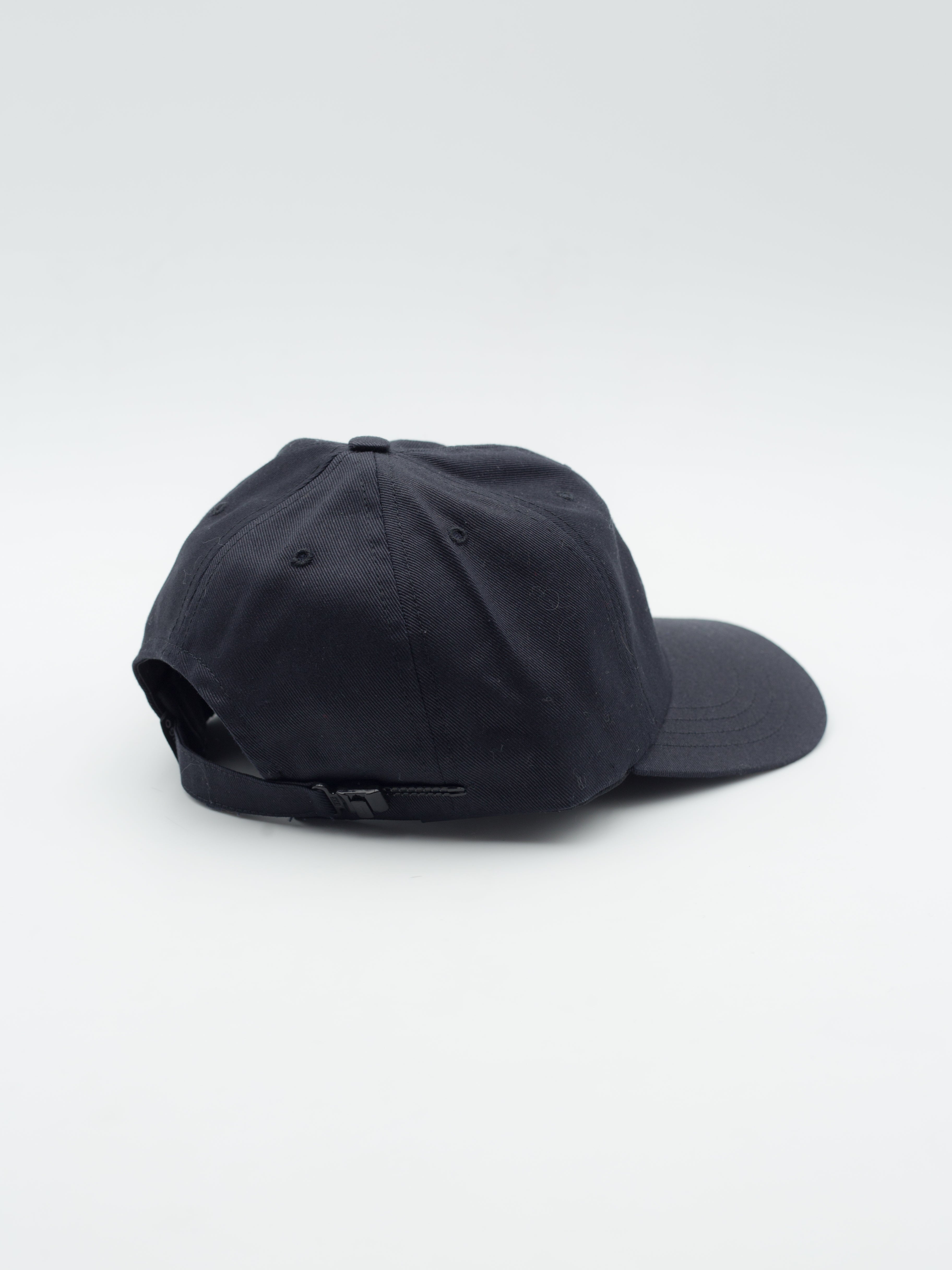 Familia Dad Hat Negro
