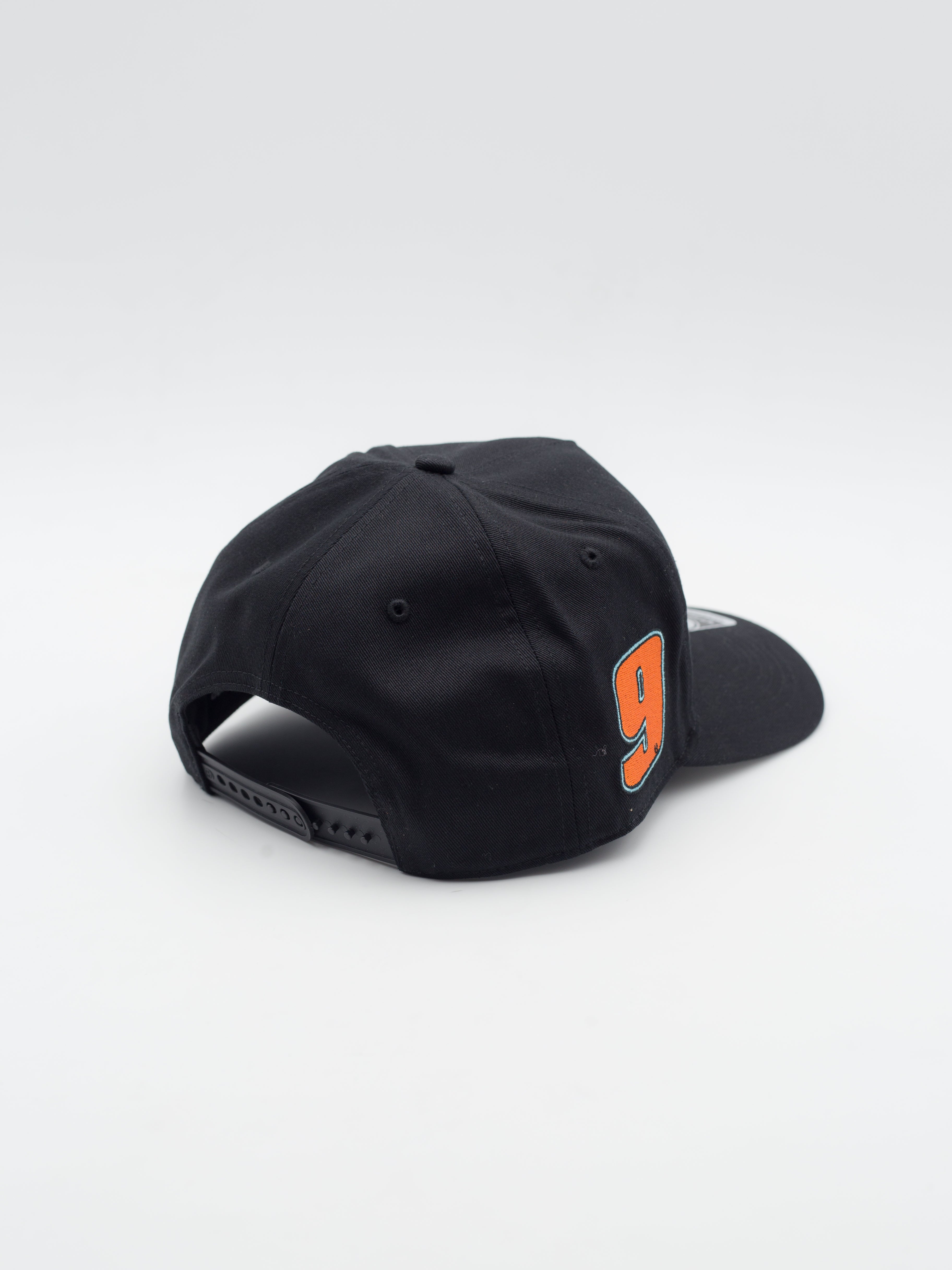 HITCH Nascar Hooters Black
