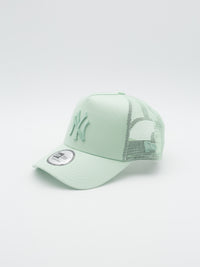 9FORTY League Essential Yankees Trucker Green