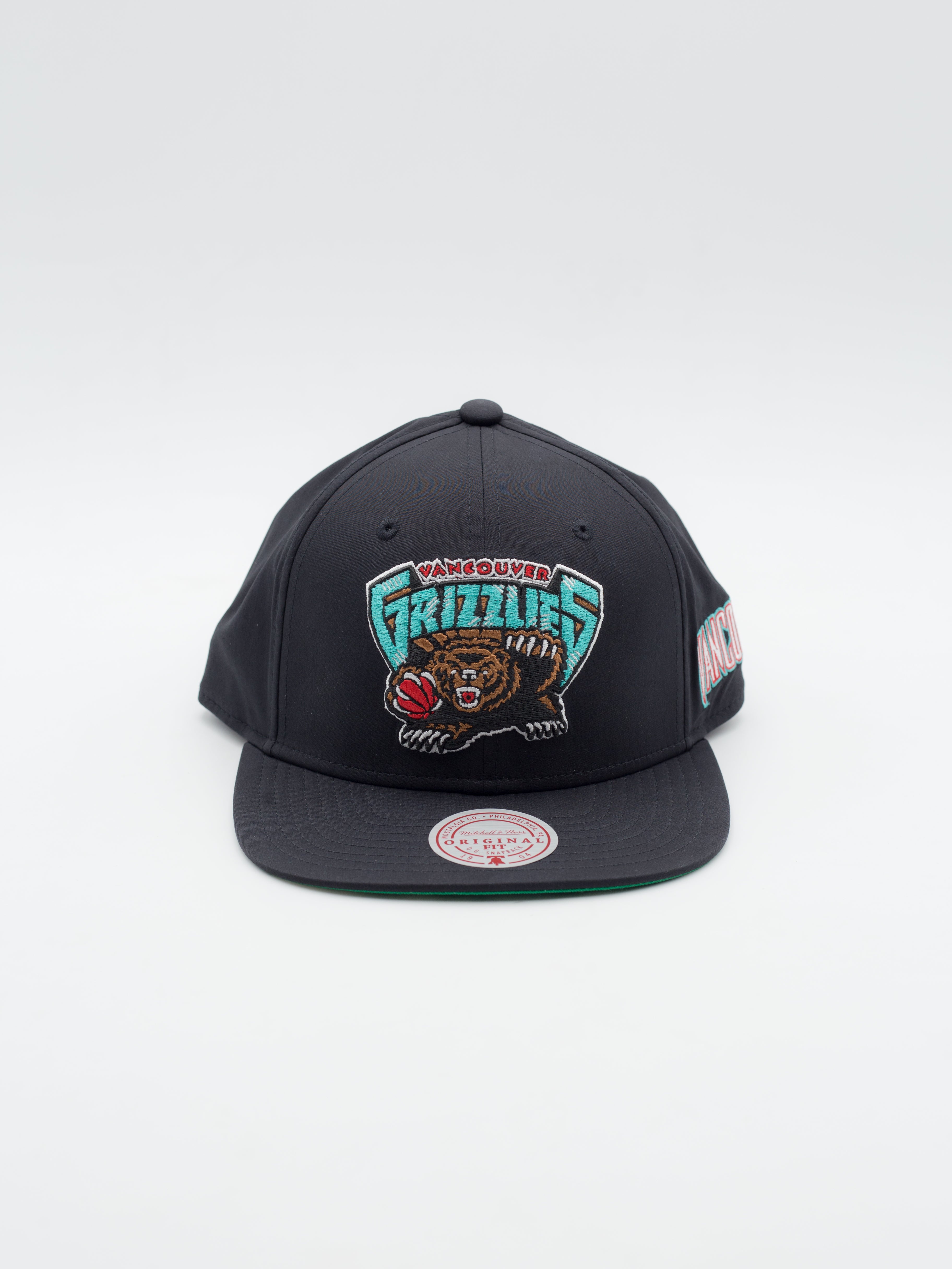 April Showers Vancouver Grizzlies Snapback
