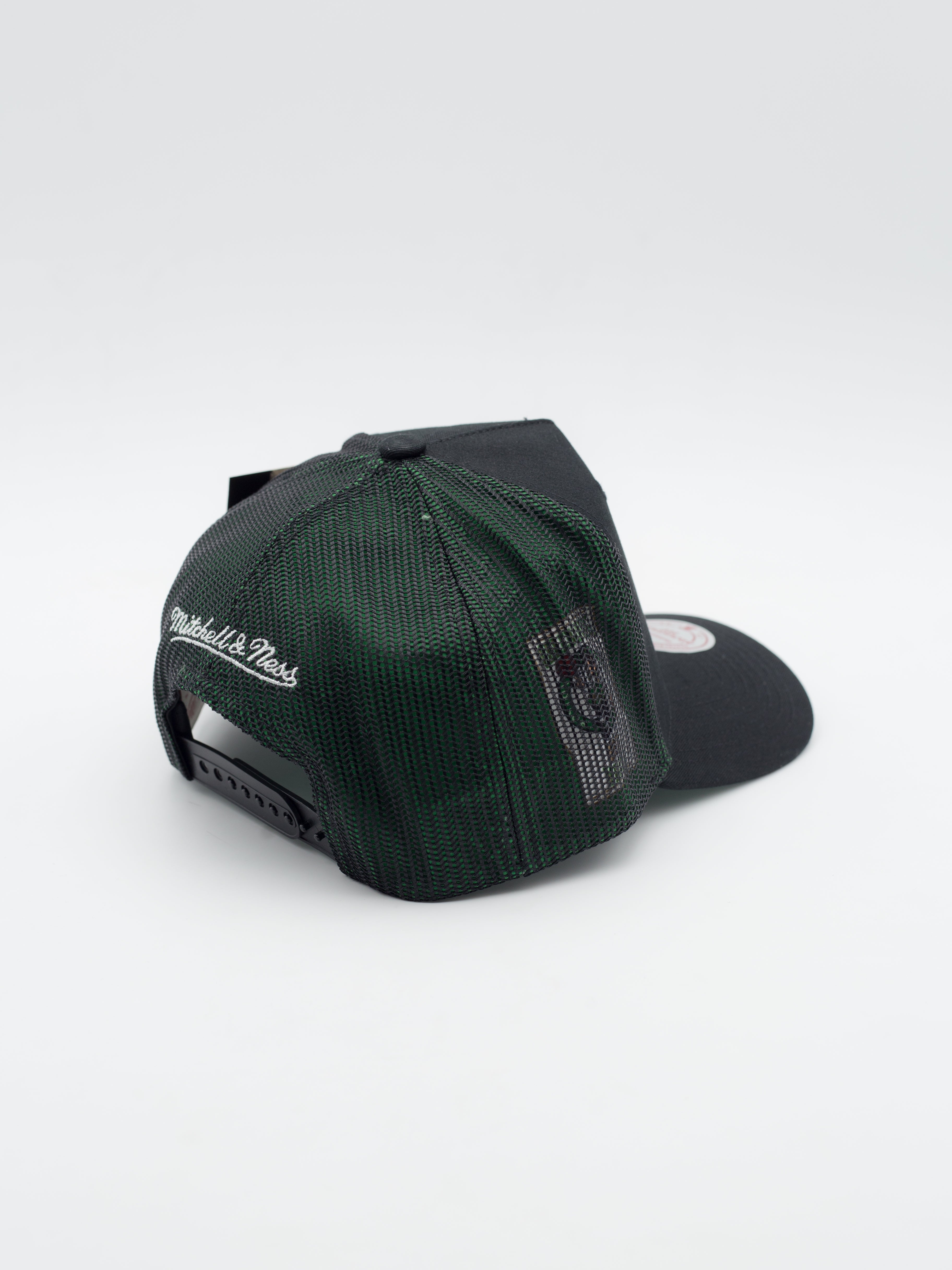 Tremor Trucker Boston Celtics Black
