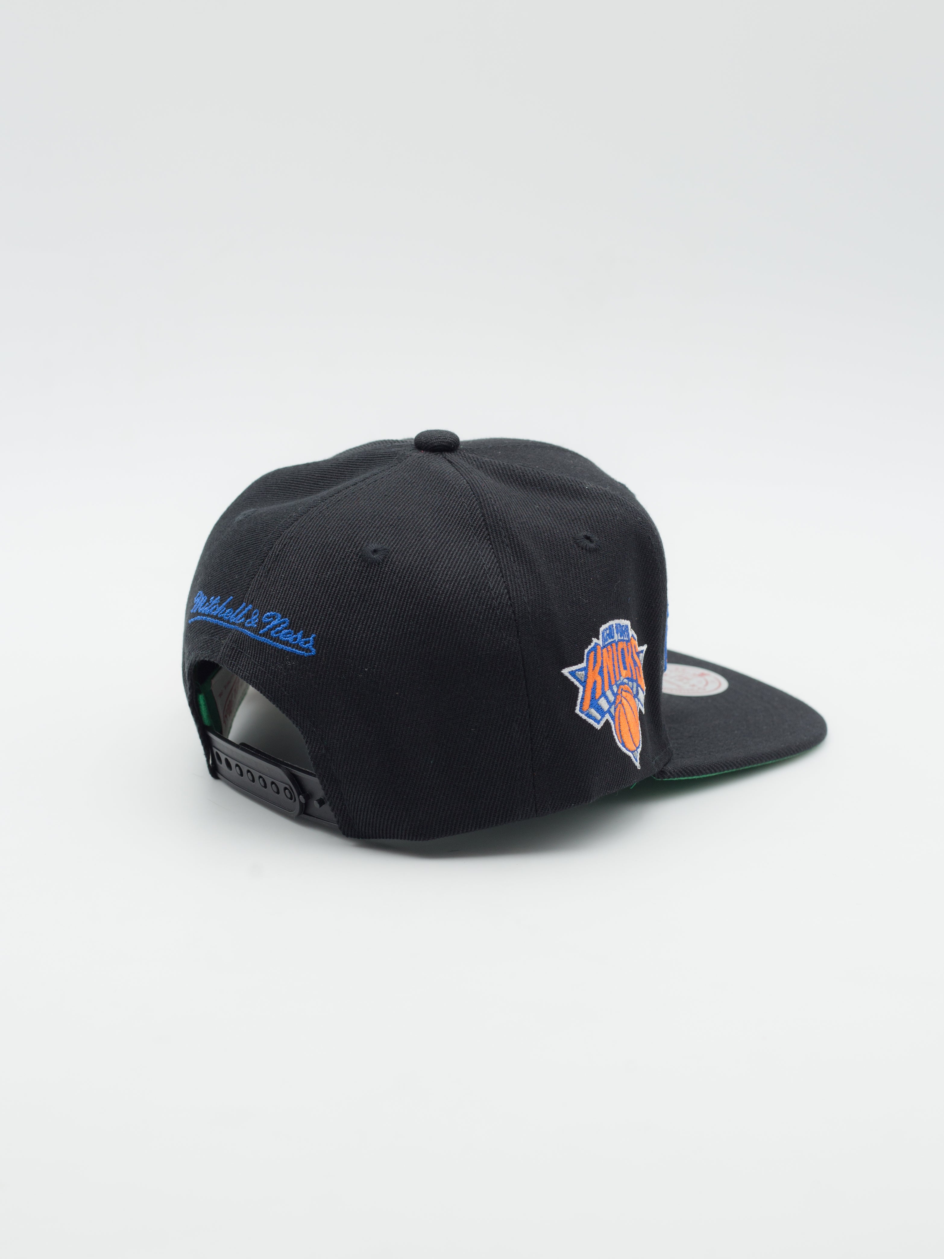 New York Knicks Triple Play Snapback Black