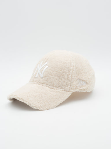 9FORTY Teddy New York Yankees Beige - La Tienda de las Gorras