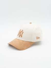 9FORTY WMNS Faux Suede New York Yankees Beige/Camel