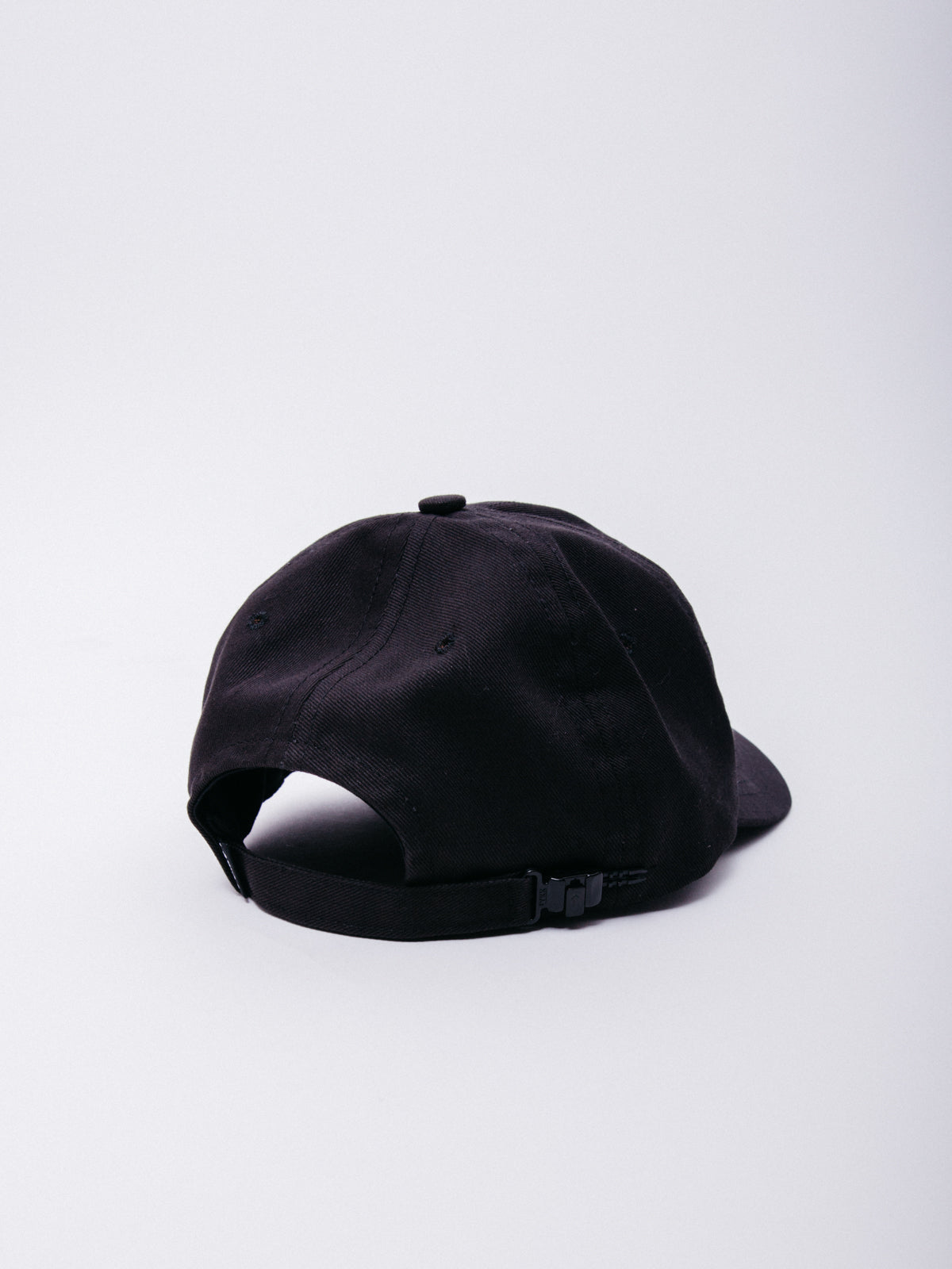 "ESSENTIAL" DAD HAT - La Tienda de las Gorras