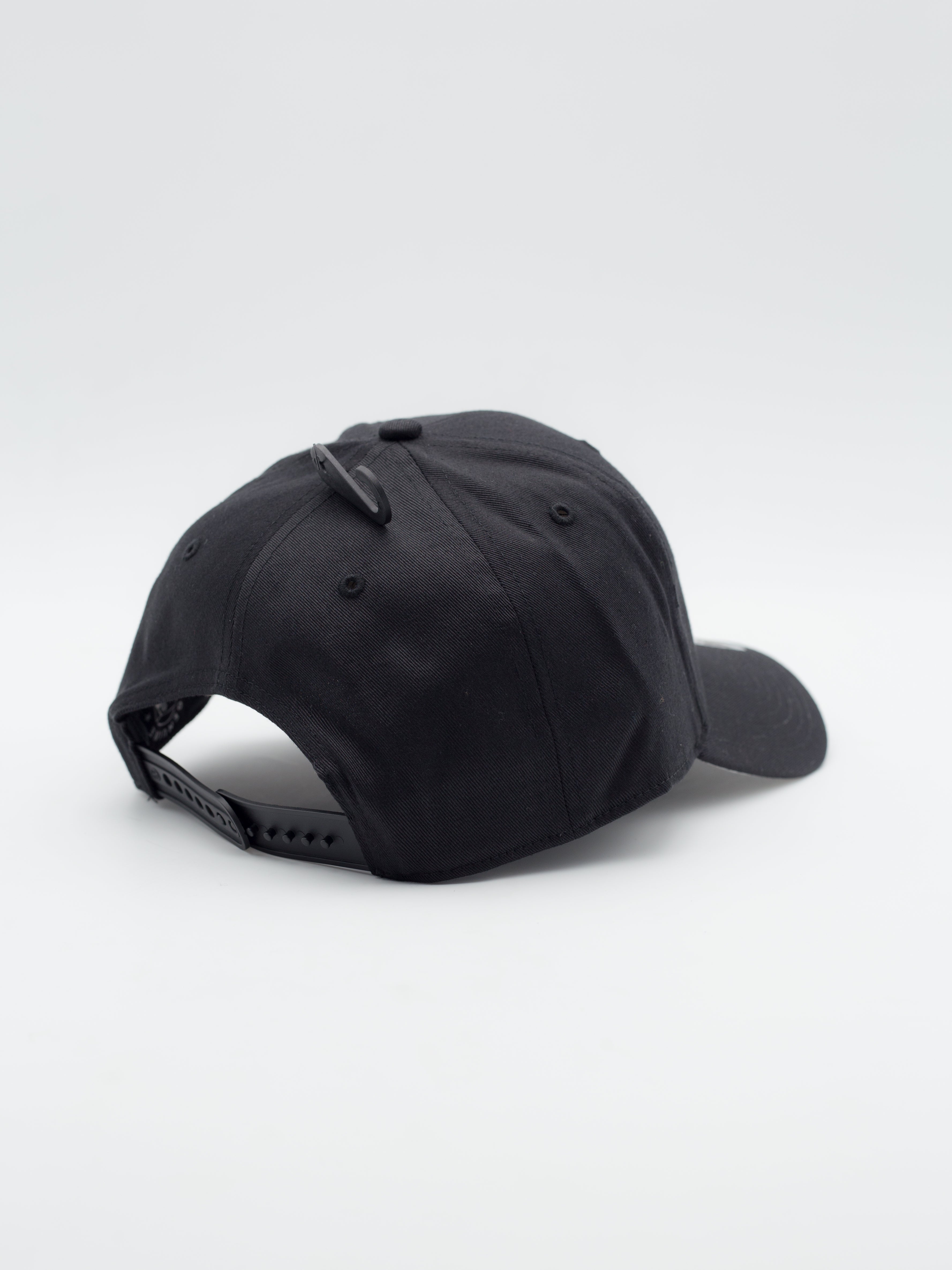 MVP New York Yankees black/black - La Tienda de las Gorras
