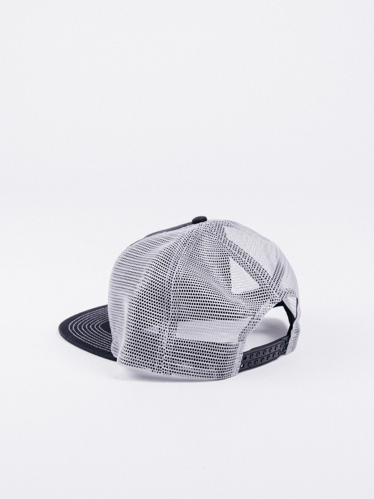 gorra thrasher skategoat embroidered mesh cap negro gris