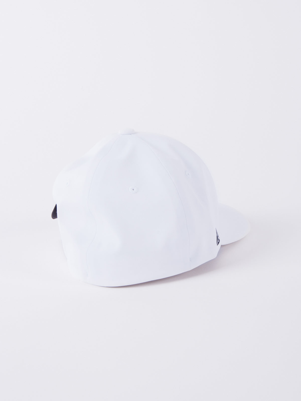180 Flexfit Delta Cap - La Tienda de las Gorras