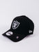 gorra negra raiders ajustable